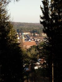 Blick vom Kahlenberg auf kath. Kirche und alte Schule